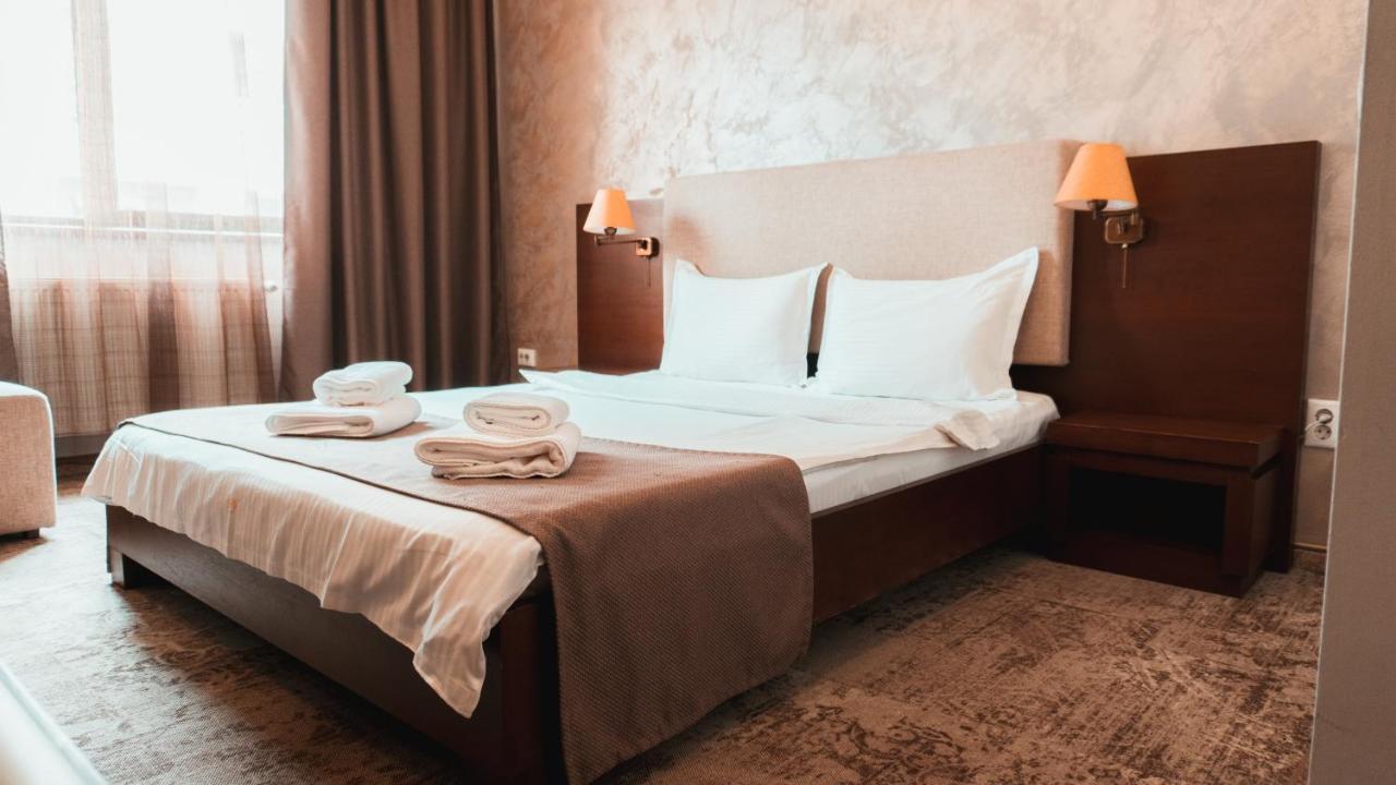 Hotel Yesterday Bucharest Luaran gambar