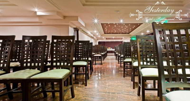 Hotel Yesterday Bucharest Luaran gambar