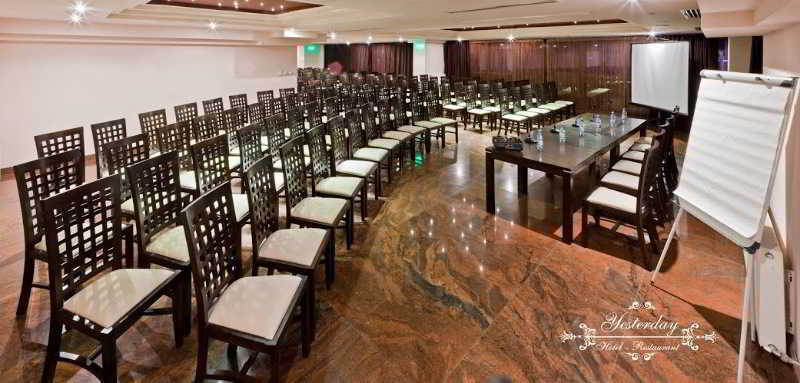 Hotel Yesterday Bucharest Luaran gambar
